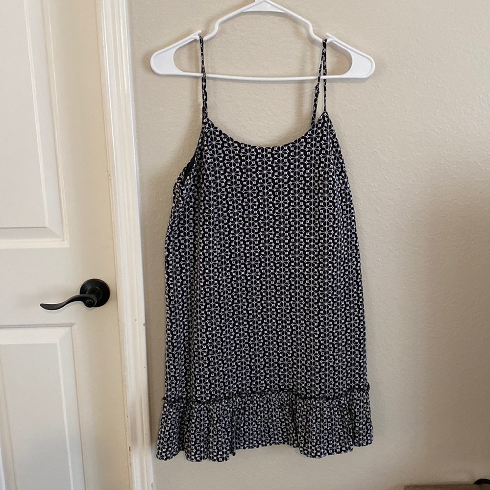 "Scoop" Brand - Black & White Eyelet Shift Dress - Size Medium (8-10)